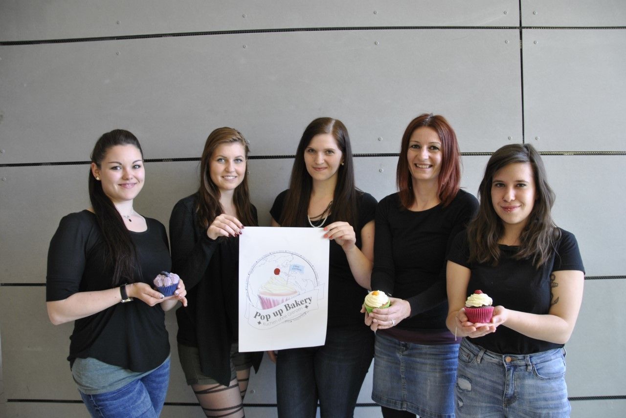 Das Team der Pop-up-Bakery: Nicole Perl, Julia Riedenbauer, Annelies Rainer, Anita Grießmayer und Tamara Mandl.