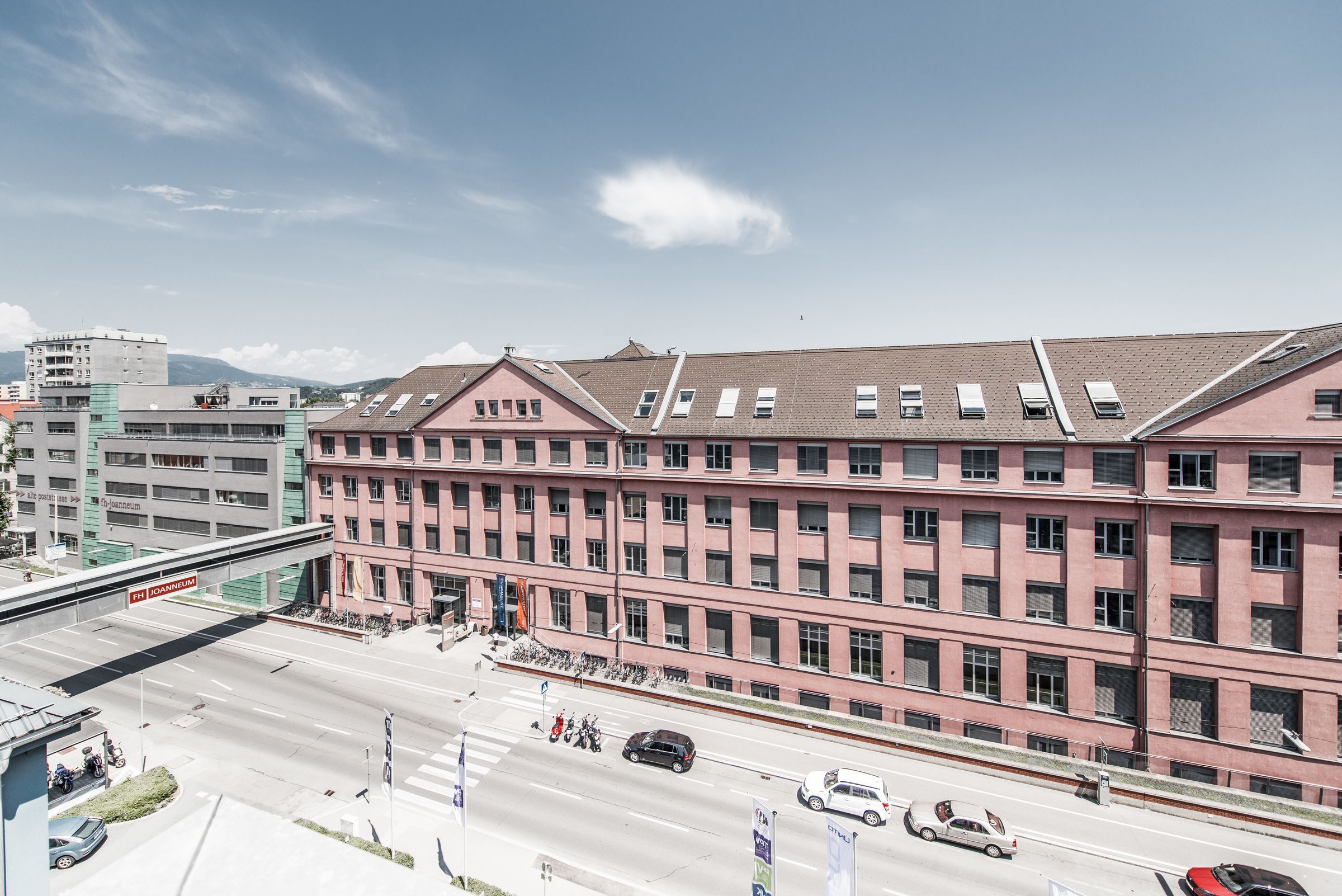 Auch am Standort Graz öffnen sich in Kürze wieder die Türen für die Studierenden.  (© FH JOANNEUM / Marion Luttenberger)