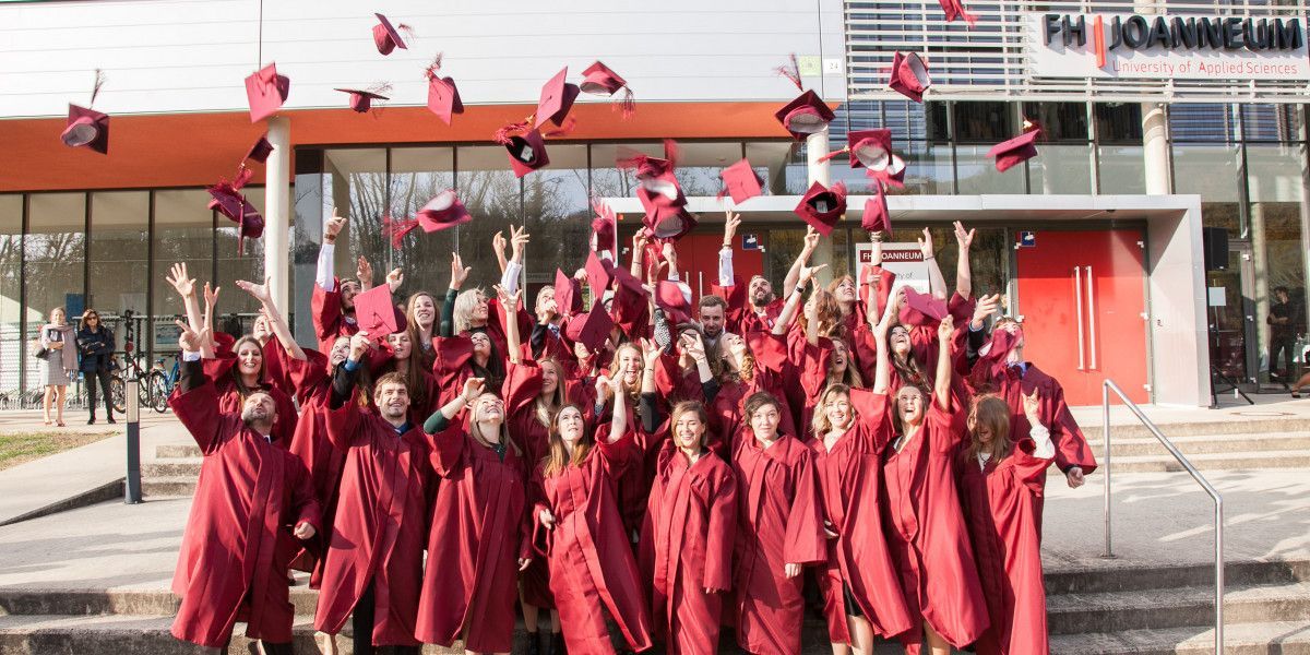 Graduierung: Ein Feierlicher Abschluss Der Studienzeit » FH JOANNEUM