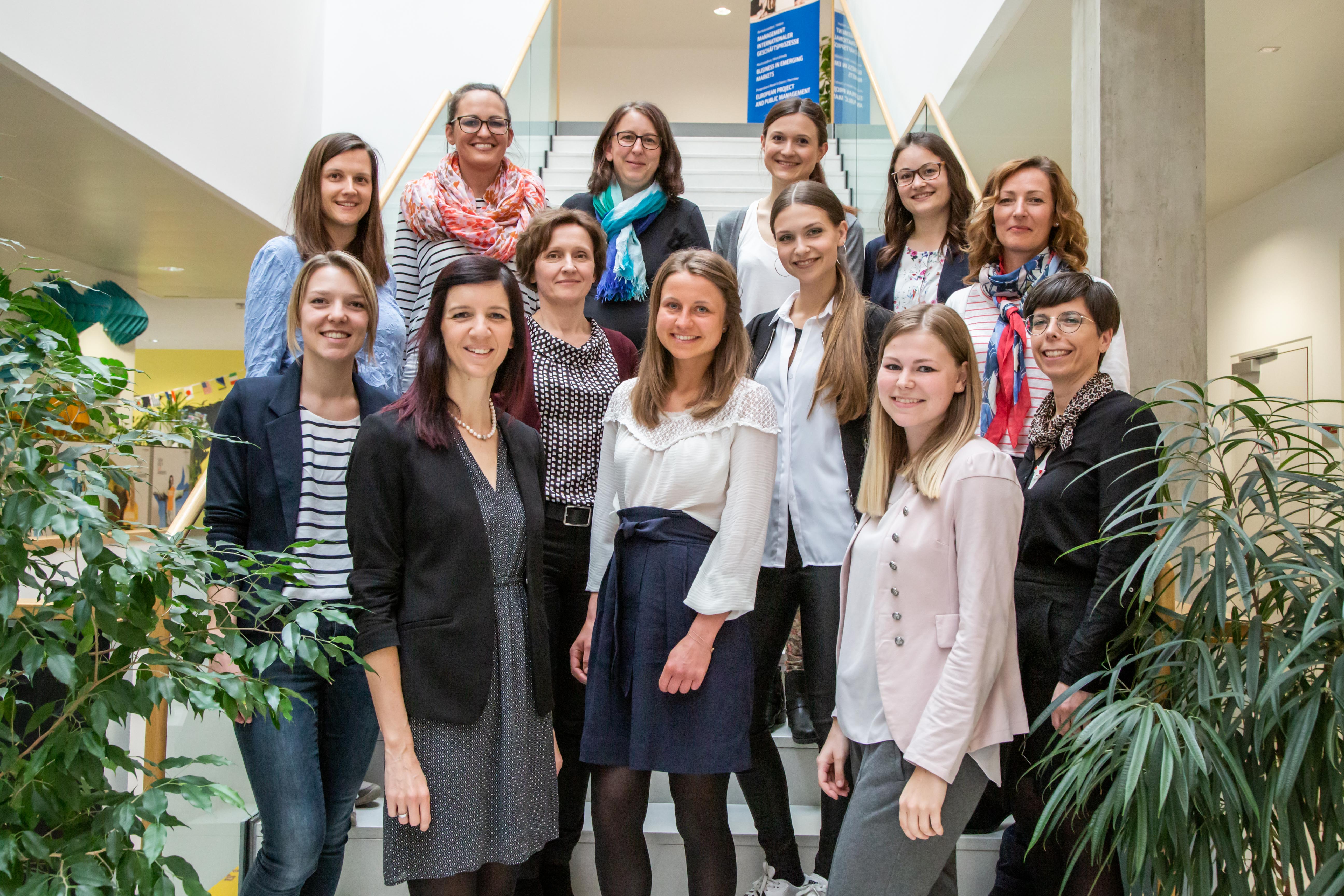 Das Team der steirischen Diätologinnen mit dem Projektteam des Instituts Diätologie.