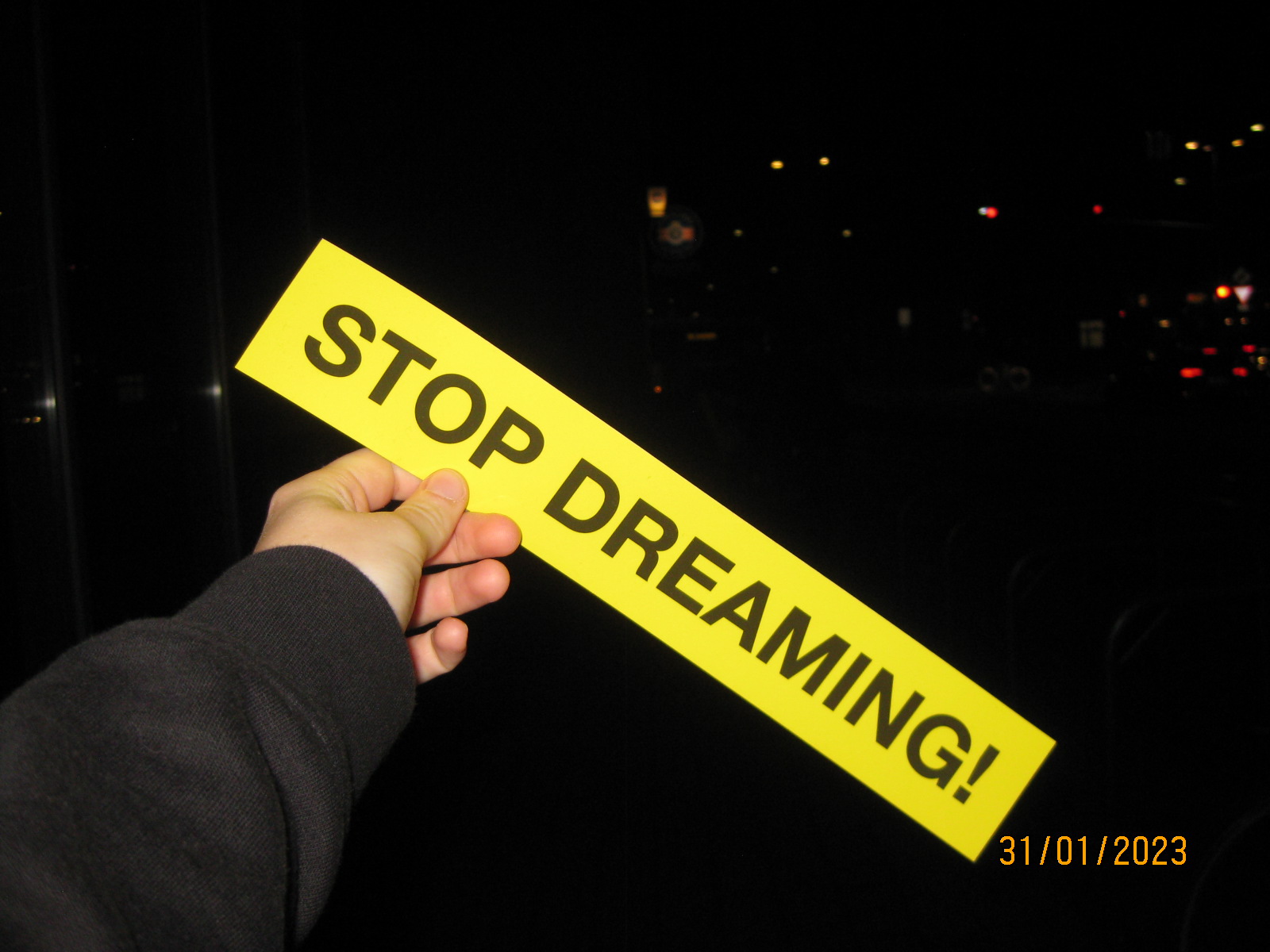 Aktion STOP DREAMING.