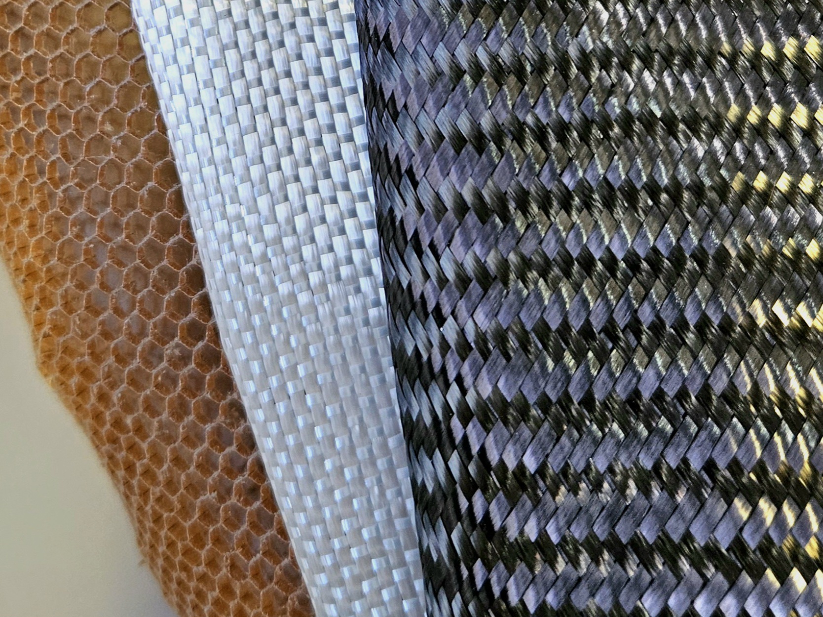 Carbon, Glasfaser und Honeycomb Strukturen für den DBF-Flieger